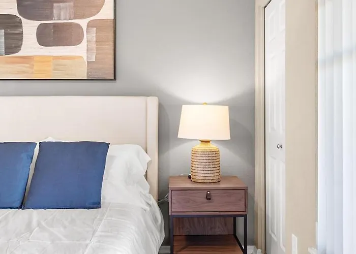 Landing Modern With Amazing Amenities Apartment Chandler